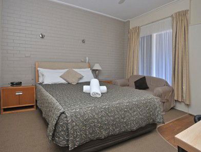 The Elm Motel - Accommodation NT 2