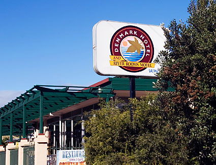 Denmark Hotel & River Rooms Motel - Accommodation NT 0