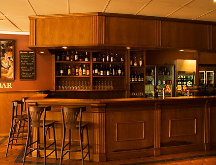 Denmark Hotel & River Rooms Motel - Accommodation NT 1