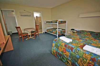 Red Cedars Motel - Accommodation NT 2