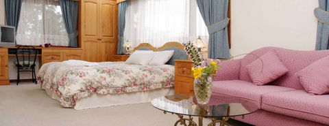 Chalet Swisse Spa Retreat - Accommodation NT 5