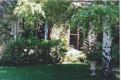 Tally Ho Lodge - Accommodation NT 2