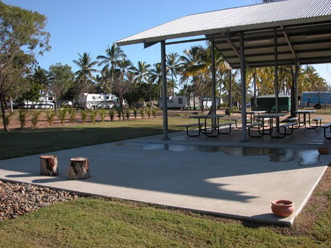 Bowen Village Caravan & Tourist Park - Accommodation NT 3