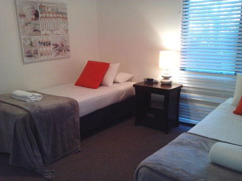 Outrigger Bay Apartments - Accommodation NT 8