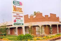 Top Of The Town Motel - Accommodation NT 0