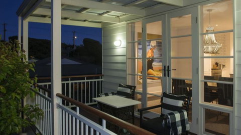 The Summer House - Accommodation NT 4