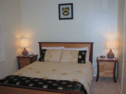 Louth Bay Holiday Apartment - Accommodation NT 2