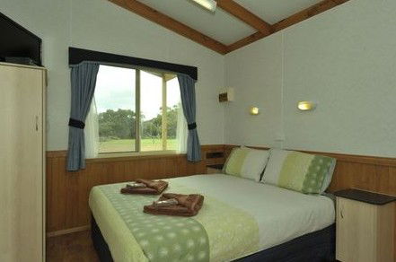 Western KI Caravan Park Cabins - Accommodation NT 4