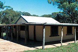 Southern Ocean Retreats - Goondooloo - Accommodation NT 3
