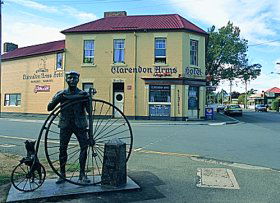 Clarendon Arms Hotel - Accommodation NT 0