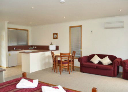Marsden Court - Accommodation NT 4