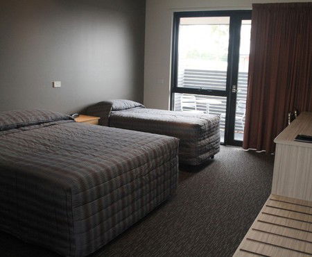 Foreshore Tavern - Accommodation NT 2