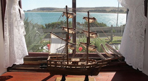 Captains Cottage - Accommodation NT 1