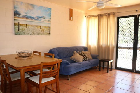 Pippies Beachhouse - Accommodation NT 1