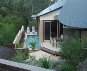 Hyams Beach Bungalows - NT Tourism 0