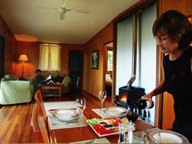 Whispering Valley Cottage Retreat - Accommodation NT 0