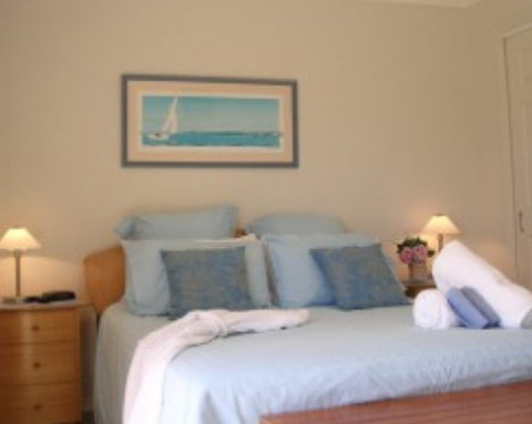 A Bay Beachcomber And Jervis Bays SeaChange - NT Tourism 1