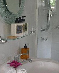 CeeSpray On Owen Bed And Breakfast - NT Tourism 3