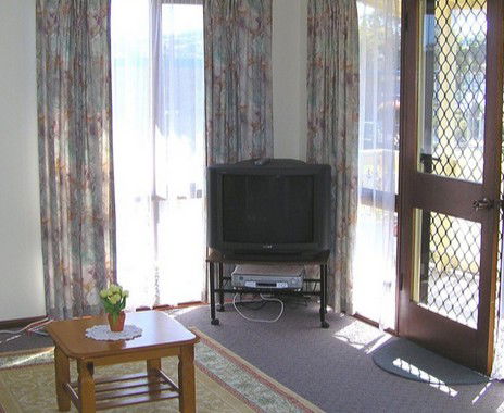 Caribou Close - Unit 1 - Accommodation NT 1