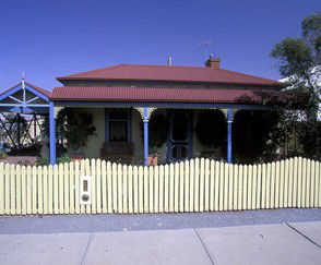 Molto Bella Holiday Units - Accommodation NT 1