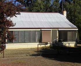 Kookaburra Cottage - Pooncarie - Accommodation NT 0