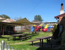 The Royal Hotel Adelong - Accommodation NT 1