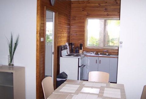 2 Dogs Cottages - Accommodation NT 3