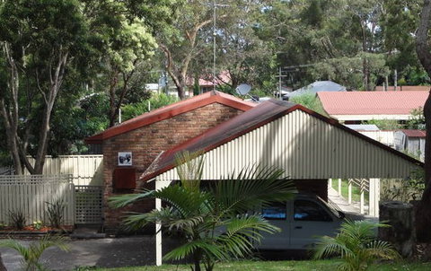 2 Dogs Cottages - Accommodation NT 5