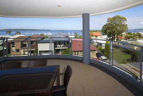 Flagship - Alta Mira - Accommodation NT 3