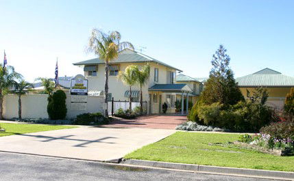 Barham Golden Rivers Holiday Apartments - Accommodation NT 1