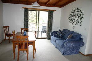 Murray Bank Holiday Units And Yabby Farm - Accommodation NT 3