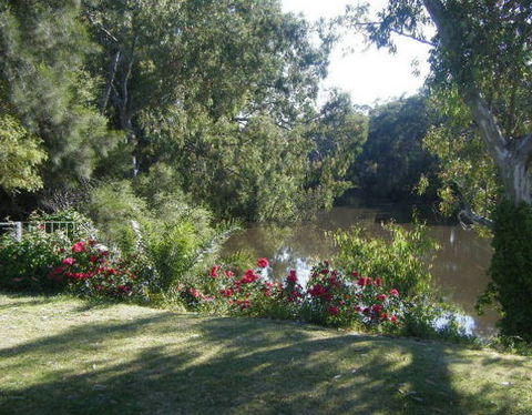 Bidgee Bankside Cottage - Accommodation NT 0