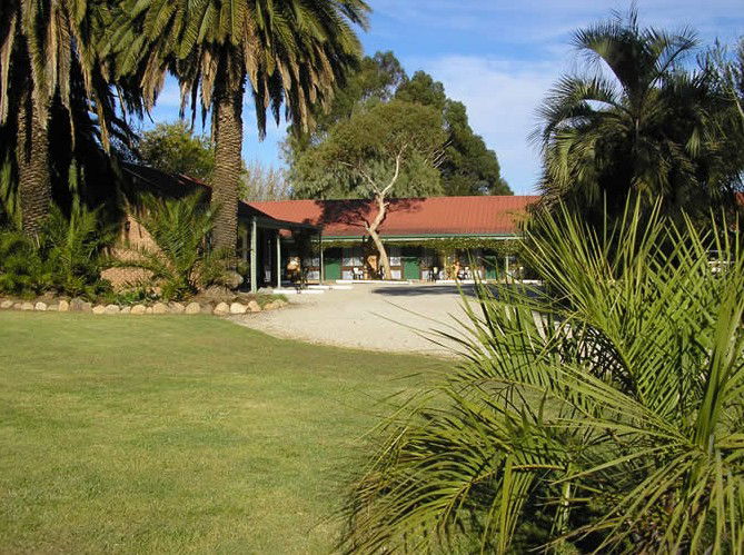  Accommodation NT