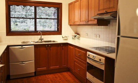 A Church And Homestead In Mudgee - Accommodation NT 2