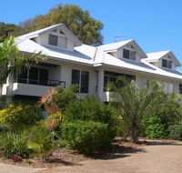 Moore Park Beach Villas on the Beach - Accommodation NT