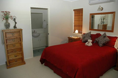 Alexander Lakeside Bed And Breakfast - Accommodation NT 5