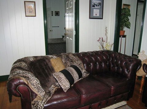 Pitstop Lodge Guesthouse And Bed And Breakfast - Accommodation NT 4