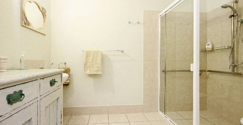 Bed And Breakfast At Wallaby Ridge - Accommodation NT 3