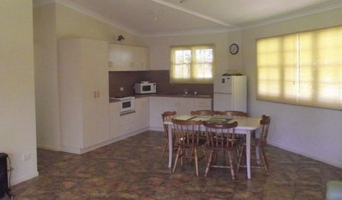Octagon - Holiday Home - Accommodation NT 1
