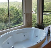 Ravensbourne Escape Kookaburra Kottage - Accommodation NT