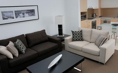 The Chancellor Executive Apartments - Accommodation NT 1