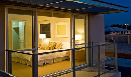 Champion Lakes Accommodation Waterside - Accommodation NT 3