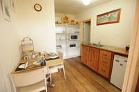 Carter Cottages - Accommodation NT 8