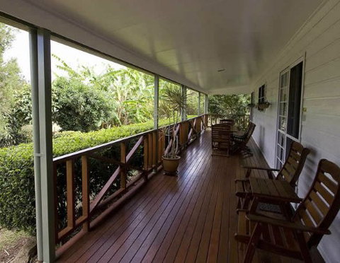 Birds 'n' Bloom Cottages - Accommodation NT 3