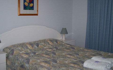 Cedar Lodge Holiday Units - Accommodation NT 3