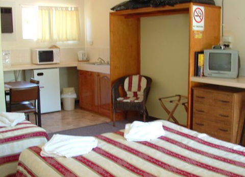 Affordable Gold City Motel - Accommodation NT 2