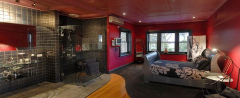 Oakdene Vineyards Guesthouse - Accommodation NT 0
