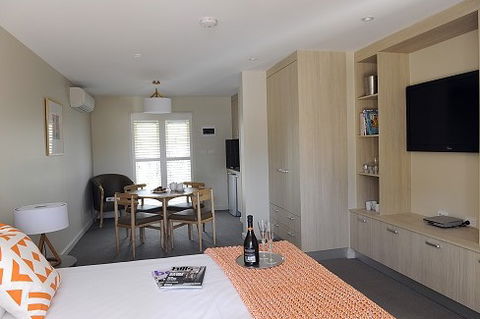 The Haus Studio Apartments - Accommodation NT 5