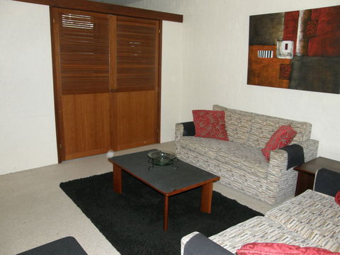 Dianella Apartment - Accommodation NT 9