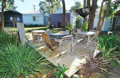 Huskisson Holiday Cabins - NT Tourism 4